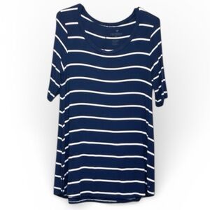 American Eagle Soft & Sexy Navy White Striped A-Line Tee Women’s Small
